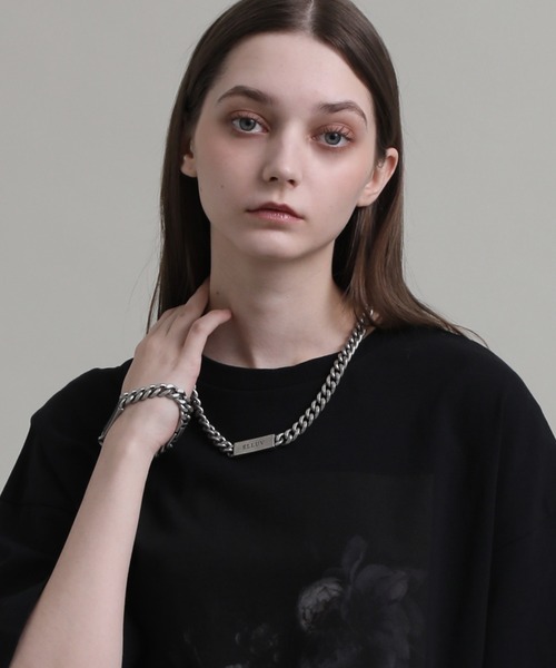 ELLUV（エルブ）の「【ELLUV/エルヴ】ロゴプレート ボリュームチェーンネックレス（ネックレス・メンズ・シルバー/アンティークシルバー・FREE）」の9枚目の写真