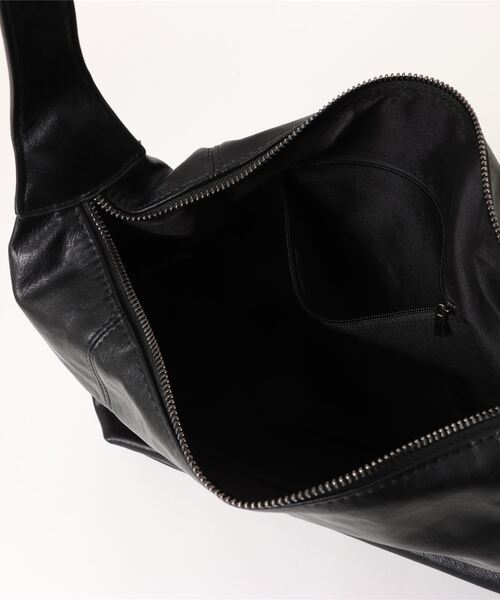 ankoROCK(アンコロック)の「an meets zakka 合成皮革レトロスクエアショルダーバッグ / バック 鞄 ユニセックス メンズ レディース カバン(ショルダーバッグ・レディース・ブラウン/ボルドー/ブラック・ONESIZE)」の5枚目の写真