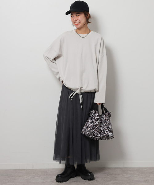JOURNAL STANDARD relume（ジャーナルスタンダード　レリューム）の「《追加》ギャザーヘムロングスリーブ（Tシャツ/カットソー・レディース・ホワイト/ライトグレー/ブラック/ベージュ系その他・FREE）」の11枚目の写真