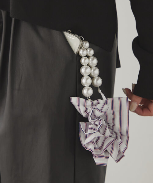 Actually(アクチュアリー)の「ストライプギャザースマホストラップ(スマホグッズ・レディース・ホワイト/ブルー系その他・0)」の9枚目の写真