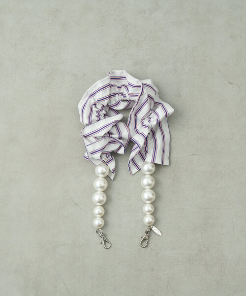 Actually(アクチュアリー)の「ストライプギャザースマホストラップ(スマホグッズ・レディース・ホワイト/ブルー系その他・0)」の4枚目の写真