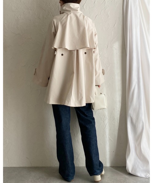 She's Closet(シーズクローゼット)の「2WAYミドル丈Aラインスタンドカラーステンカラーコート(ステンカラーコート・レディース・ブラック/アイボリー/グレイッシュベージュ/ベージュ・FREE)」の22枚目の写真