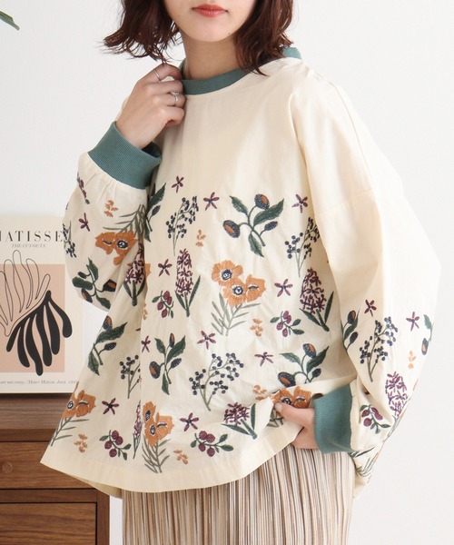Emago(イマゴ)の「EMAGO 花刺繍ブラウス(シャツ/ブラウス・レディース・アイボリー/グリーン/ブラック・FREE)」の22枚目の写真