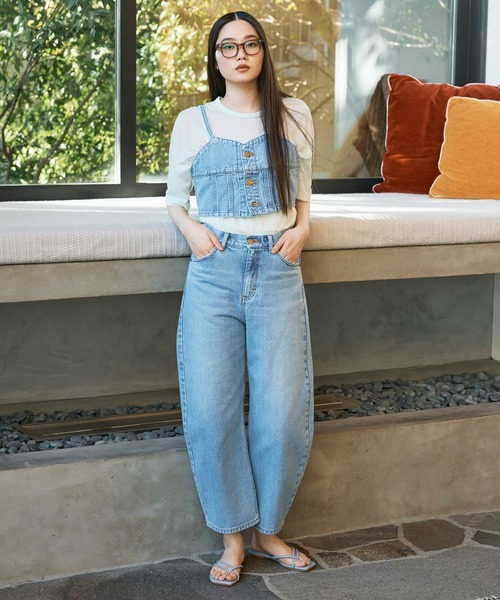 Lee(リー)の「Lee/リー デニムビスチェ【カーヴデニムパンツセットアップ可能】(キャミソール・レディース・ライトインディゴブルー/ブルー・MEDIUM/SMALL)」の2枚目の写真