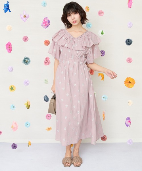 JETSET SOLO PLUS (ジェットセットソロプラス)の「【INDUS luxury for JETSET SOLO PLUS】ホイルプリントVネックフレアワンピース(ワンピース・レディース・チャコールグレー/スモークピンク・FREE)」の1枚目の写真