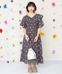 JETSET SOLO PLUS （ジェットセットソロプラス）の「【INDUS luxury for JETSET SOLO PLUS】ホイルプリントVネックフレアワンピース（ワンピース）」