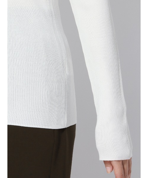 SUIT SQUARE(スーツスクエア)の「クルーネックシアーリブニット 長袖 ハンドウォッシュ レーヨンナイロン 無地(Tシャツ/カットソー・レディース・ホワイト系/ブラック系・38(9号))」の18枚目の写真