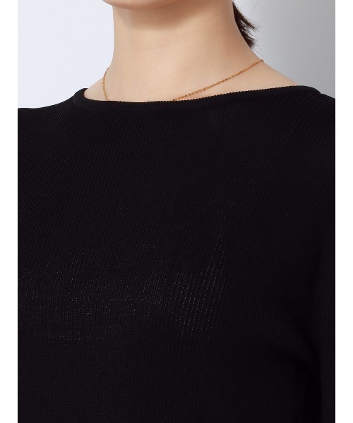 SUIT SQUARE(スーツスクエア)の「クルーネックシアーリブニット 長袖 ハンドウォッシュ レーヨンナイロン 無地(Tシャツ/カットソー・レディース・ホワイト系/ブラック系・38(9号))」の7枚目の写真