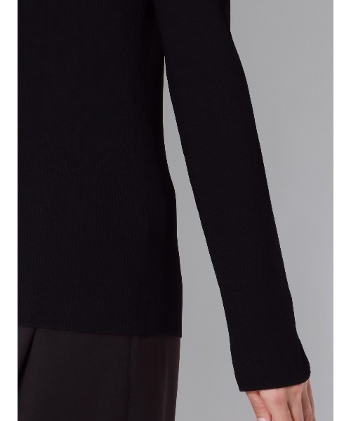 SUIT SQUARE(スーツスクエア)の「クルーネックシアーリブニット 長袖 ハンドウォッシュ レーヨンナイロン 無地(Tシャツ/カットソー・レディース・ホワイト系/ブラック系・38(9号))」の8枚目の写真