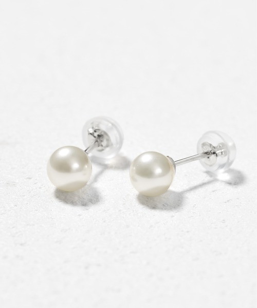 Jewel closet by L&Co.(ジュエルクローゼットバイエルアンドコー)の「K10 ホワイトゴールド シェル/貝 パール ピアス(ピアス(両耳用)・レディース・ゴールド系1/ゴールド系2/ゴールド系・FREE)」の3枚目の写真