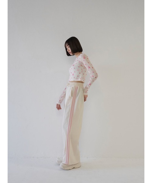 Uenui（ウニュイ）の「リボン シアートップス　ショート丈（Tシャツ/カットソー・レディース・ブラック/ピンク/ホワイト・FREE）」の10枚目の写真