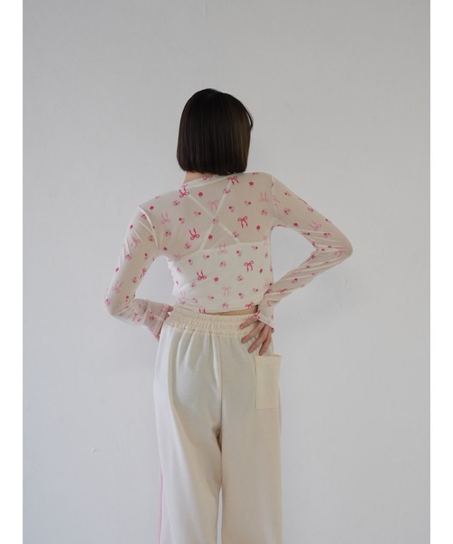 Uenui（ウニュイ）の「リボン シアートップス　ショート丈（Tシャツ/カットソー・レディース・ブラック/ピンク/ホワイト・FREE）」の8枚目の写真