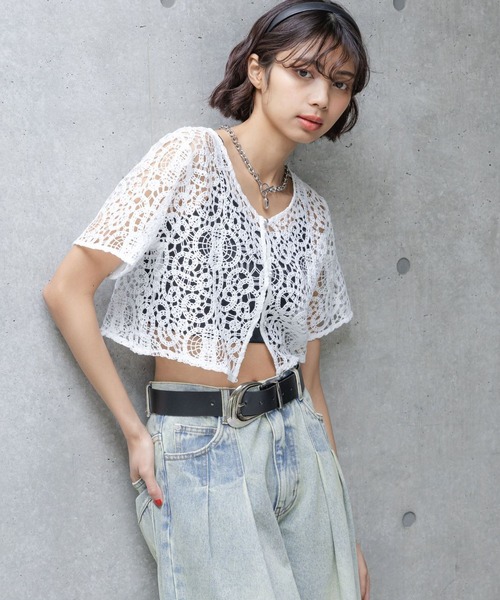 PAGEBOY(ページボーイ)の「ラッセルレースVネックブラウス(カーディガン/ボレロ・レディース・ブラック/グレイッシュベージュ/コーラル/ホワイト・FREE)」の1枚目の写真