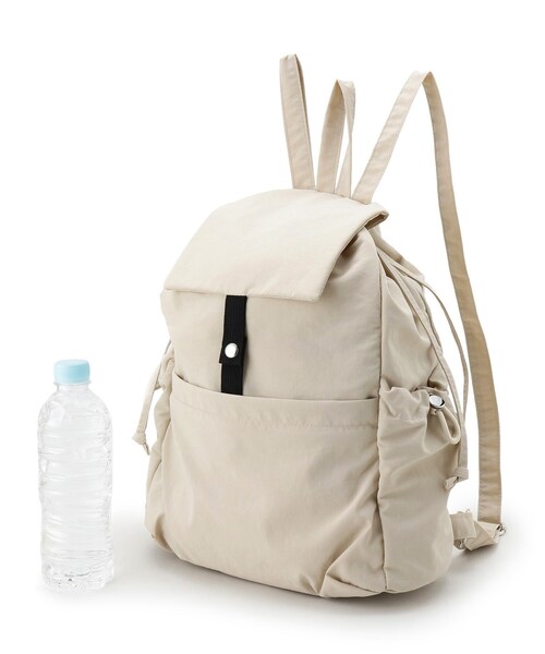 grove（グローブ）の「【晴れの日も雨の日も】撥水フラップナイロンリュック（バックパック/リュック・レディース・ブラック/ライトベージュ・00）」の8枚目の写真