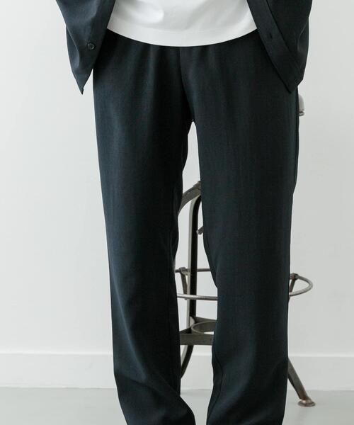 ITEMS URBANRESEARCH(アイテムズ アーバンリサーチ)の「『イージーケア/速乾/UVカット』『セットアップ対応』クイックドライリネンタッチイージーパンツ(その他パンツ・メンズ・ブラウン/グリーン/ブラック/チャコールグレー・MEDIUM/LARGE)」の16枚目の写真