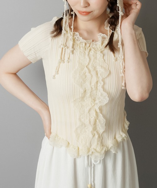 SPINNS(スピンズ)の「大人気デザインが半袖になって再登場!リブレース半袖カットソー/フリル/NEO森ガール(Tシャツ/カットソー・レディース・グリーン系その他/ピンク/オフホワイト/ブラック/アイボリー・ONESIZE)」の3枚目の写真