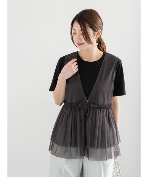 Te chichi（テチチ）の「チュールティアードギャザーマルチベスト（シャツ/ブラウス・レディース・チャコールグレー/ベージュ・F）」の5枚目の写真