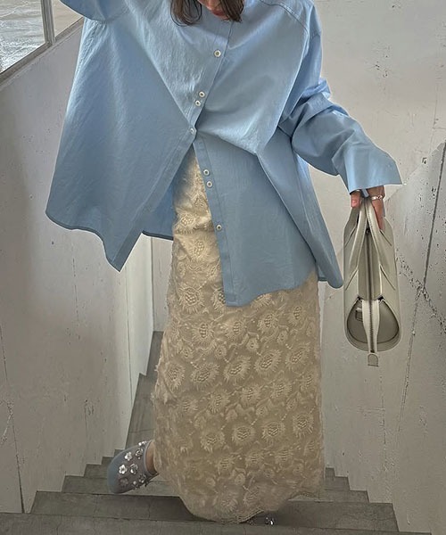 WILLFULLY（ウィルフリー）の「organdy embroidery scallop hem pencil SK（スカート・レディース・ホワイト系その他/ブラック・S/M）」の6枚目の写真