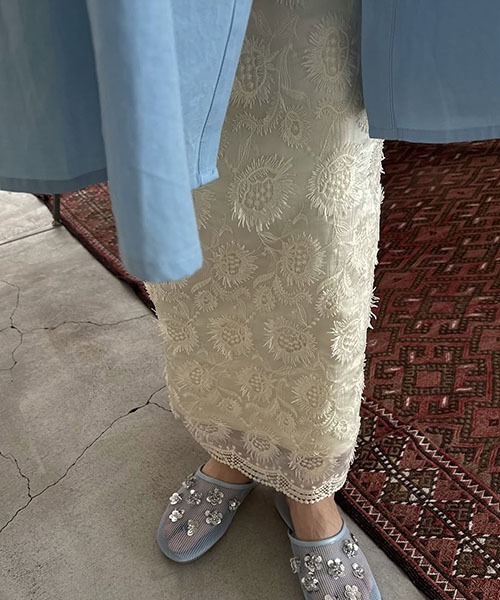 WILLFULLY（ウィルフリー）の「organdy embroidery scallop hem pencil SK（スカート・レディース・ホワイト系その他/ブラック・S/M）」の8枚目の写真