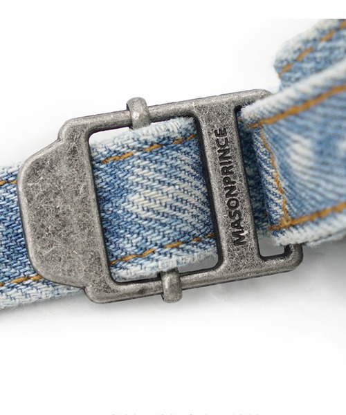 ルーズフィット ステッカープリント サイドベルト付き デニムパンツ