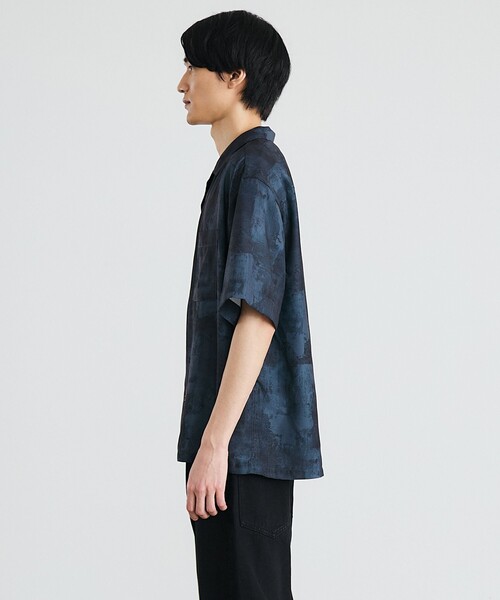 City Ambient Products(シティアンビエントプロダクツ)の「City Ambient Products: オープンカラー ウォール プリント シャツ(シャツ/ブラウス・メンズ・ブラック/ライトカーキ/グレー系・SMALL/MEDIUM/LARGE)」の20枚目の写真