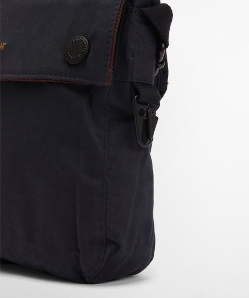 Barbour(バブアー)の「【Barbour】barbour transport crossbody bag(ボディバッグ/ウエストポーチ・メンズ・グリーン/カーキ/ブラック/ネイビー/グリーン系1・FREE)」の13枚目の写真