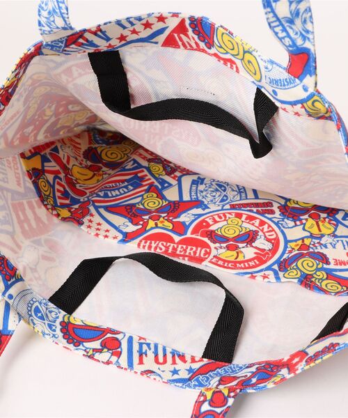 HYSTERIC MINI（ヒステリックミニ）の「FUNLAND WAPPEN総柄トートBAG（トートバッグ・キッズ・ホワイト系その他・FREE）」の2枚目の写真