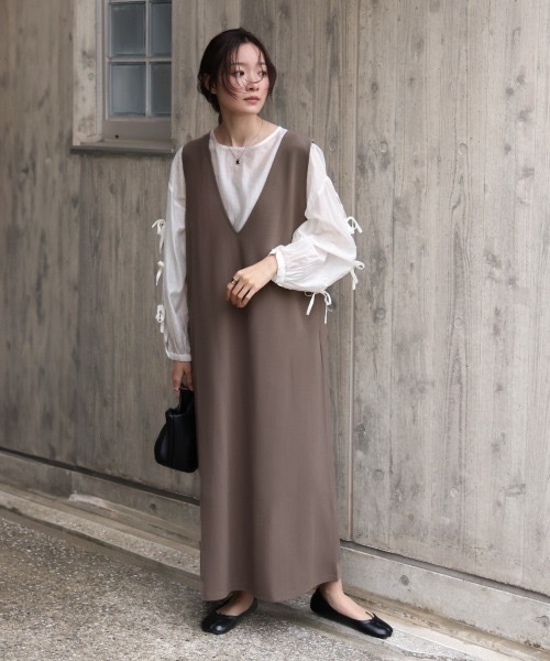 Bab（バブ）の「【低身長さん向けサイズあり】【マタニティ】【イージーケア】イージージョーゼット前後2WAYジャンパースカート（ワンピース・レディース・ブラック/モカ/ベージュ/チャコールグレー/アイボリー・SMALL/MEDIUM）」の4枚目の写真