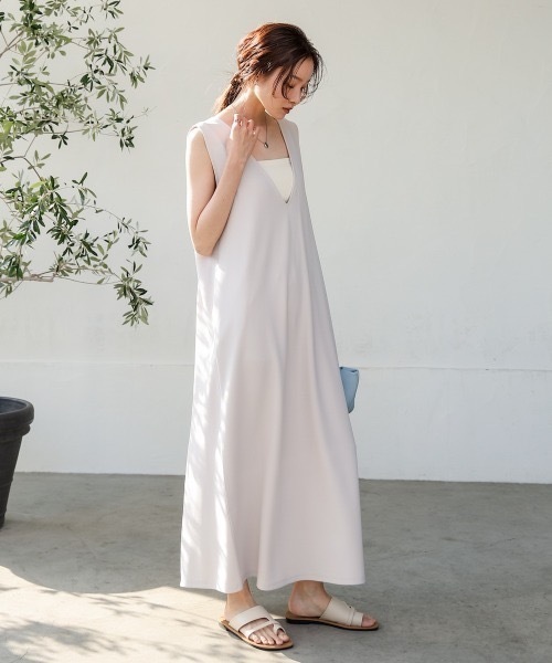 Bab（バブ）の「【低身長さん向けサイズあり】【マタニティ】【イージーケア】イージージョーゼット前後2WAYジャンパースカート（ワンピース・レディース・ブラック/モカ/ベージュ/チャコールグレー/アイボリー・SMALL/MEDIUM）」の12枚目の写真