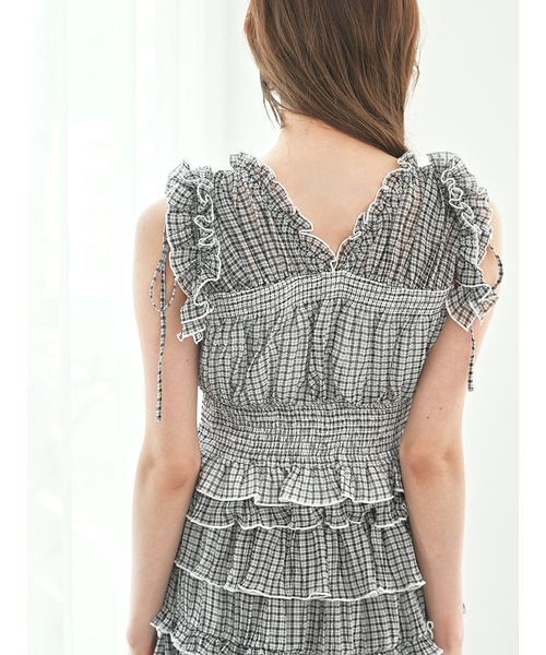 SNIDEL（スナイデル）の「シャーリングフリルブラウス（シャツ/ブラウス・レディース・ブラック/ホワイト/レッド・F）」の7枚目の写真