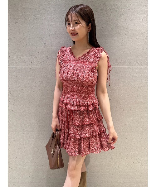 SNIDEL（スナイデル）の「シャーリングフリルブラウス（シャツ/ブラウス・レディース・ブラック/ホワイト/レッド・F）」の3枚目の写真