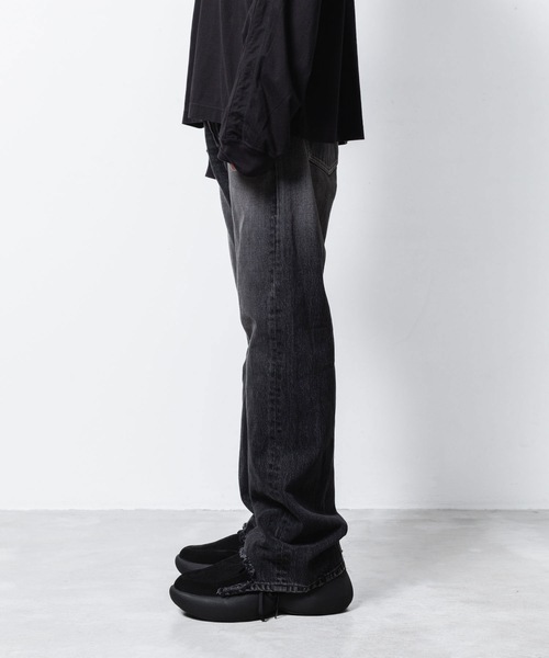 VEIN (ヴェイン)の「13OZ デニム ブーツカット トラウザーズ / 13OZ DENIM BOOT CUT TROUSERS(デニムパンツ・メンズ・ライトインディゴブルー/ダークブラウン/ブラック・1/2/3)」の8枚目の写真