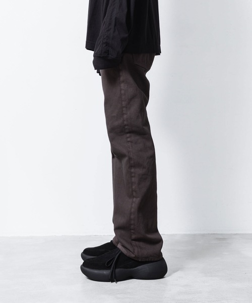 VEIN (ヴェイン)の「13OZ デニム ブーツカット トラウザーズ / 13OZ DENIM BOOT CUT TROUSERS(デニムパンツ・メンズ・ライトインディゴブルー/ダークブラウン/ブラック・1/2/3)」の18枚目の写真