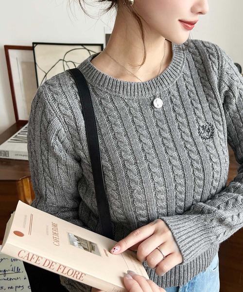 moment+(モーメントプラス)の「刺繍入りケーブルショート丈ニットプルオーバー〈手洗い可能〉(ニット/セーター・レディース・ブラック/アイボリー/ネイビー/グレー/ボルドー・M/L)」の18枚目の写真