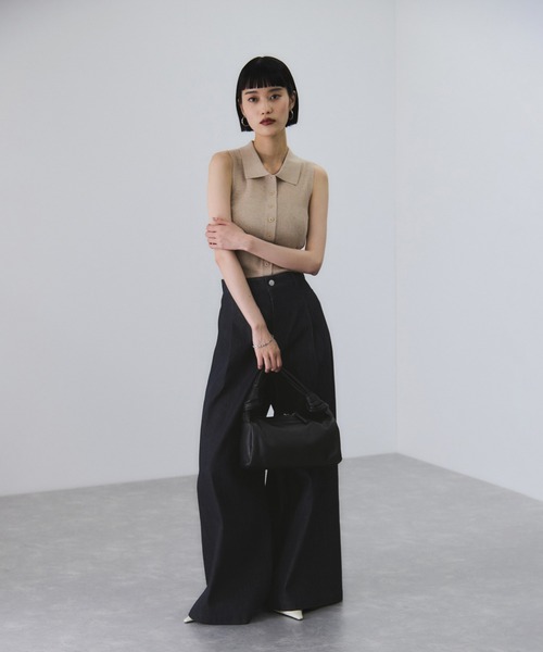 ADAM ET ROPE'(アダムエロペ)の「ツイストシームワイドデニム(デニムパンツ・レディース・ネイビー・38/36/34)」の5枚目の写真