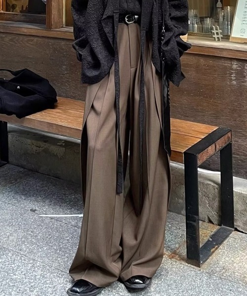 NOWLE（ノウル）の「【NOWLE】センターライン ダブルプリーツ ドレープ フレア スラックス（スラックス・メンズ・アッシュブラウン/ブラック・LARGE/MEDIUM/SMALL）」の11枚目の写真