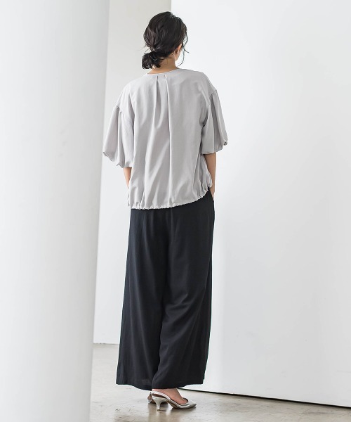 la.f…（ラエフ）の「【WEB限定】バルーンスリーブブラウス≪手洗い可能≫（シャツ/ブラウス・レディース・チャコールグレー/ライトグレー・9号/11号）」の14枚目の写真