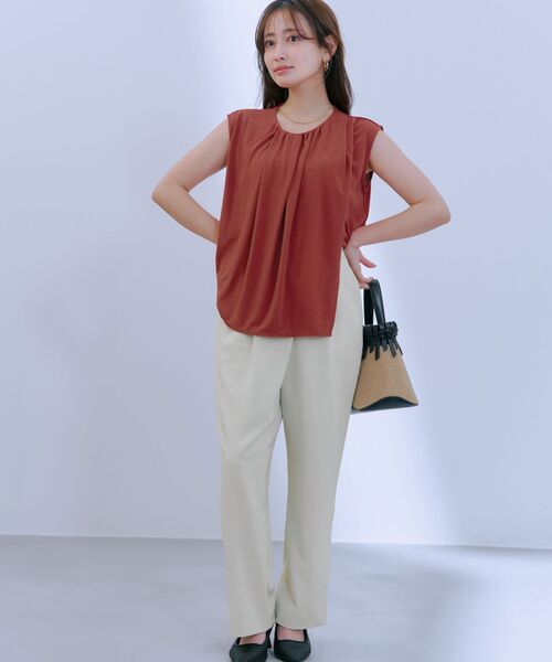 COHINA（コヒナ）の「【Function】アシメドレープノースリカットトップス 【低身長・小柄女性】（Tシャツ/カットソー・レディース・ホワイト/レッド/グリーン・ONE SIZE）」の21枚目の写真