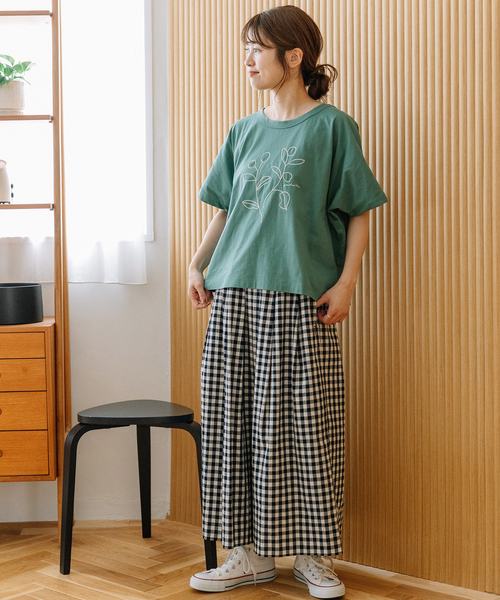 POU DOU DOU(プードゥドゥ)の「木の実刺繍Tee(Tシャツ/カットソー・レディース・ミント/ブラウン/オフホワイト/ブラック・M)」の9枚目の写真