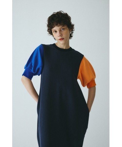 HeRIN.CYE(ヘリンドットサイ)の「Balloon sleeve cut dress バルーンスリーブカットドレス(ワンピース・レディース・ブルー系その他3/ブラック/オフホワイト・FREE)」の17枚目の写真