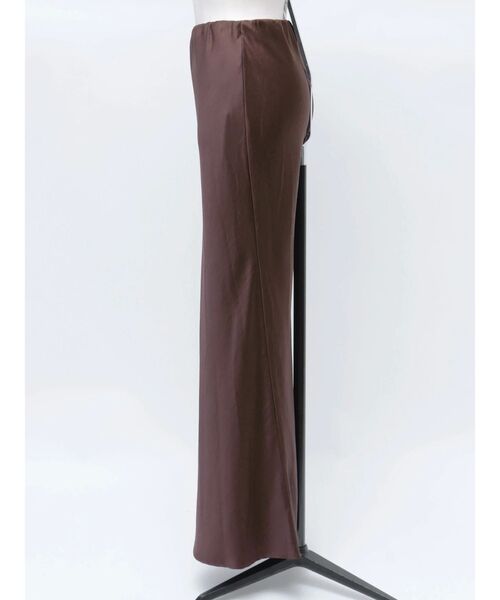 VEQUM（VEQUM）の「【VEQUM】SEMI FLARE MAXI SK（スカート・レディース・ブラウン/ブラック・SMALL/MEDIUM）」の7枚目の写真