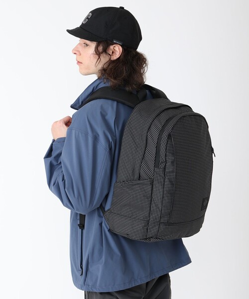 Columbia(コロンビア)の「グレートスモーキーガーデンEX27Lバックパック(バックパック/リュック・レディース・グレー/ブラック・ONE SIZE)」の2枚目の写真