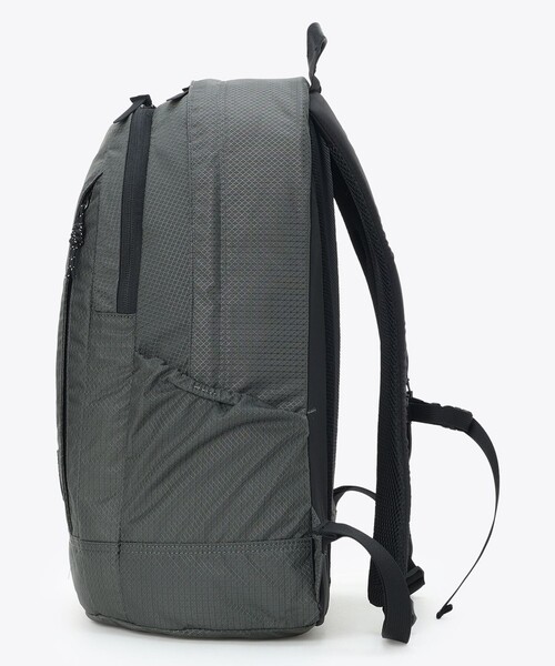 Columbia(コロンビア)の「グレートスモーキーガーデンEX27Lバックパック(バックパック/リュック・レディース・グレー/ブラック・ONE SIZE)」の15枚目の写真