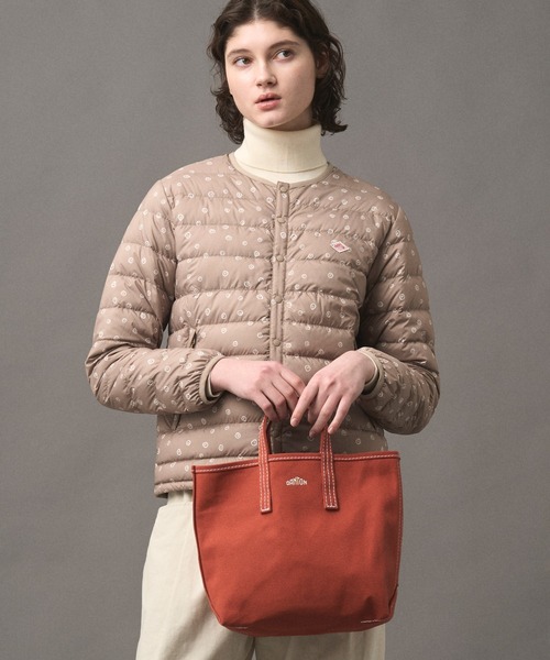DANTON(ダントン)の「COTTON CANVAS TOTE BAG〈VOSGES MOYEN〉(トートバッグ・レディース・イエロー/Brick/ダークグレー/ダークブラウン/アイボリー/ブラック/ブルー・-)」の2枚目の写真