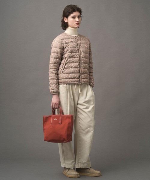 DANTON(ダントン)の「COTTON CANVAS TOTE BAG〈VOSGES MOYEN〉(トートバッグ・レディース・イエロー/Brick/ダークグレー/ダークブラウン/アイボリー/ブラック/ブルー・-)」の14枚目の写真