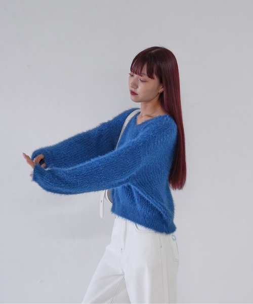 Uenui(ウニュイ)の「【 cunii 】 fluffy feather knit pullover(ニット/セーター・レディース・ホワイト/ピンク/ブルー/ブラック/ライトブルー・FREE)」の14枚目の写真