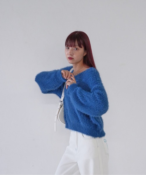 Uenui(ウニュイ)の「【 cunii 】 fluffy feather knit pullover(ニット/セーター・レディース・ホワイト/ピンク/ブルー/ブラック/ライトブルー・FREE)」の6枚目の写真