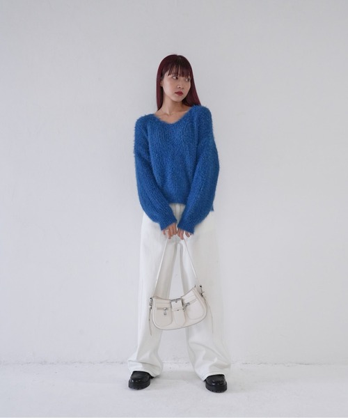 Uenui(ウニュイ)の「【 cunii 】 fluffy feather knit pullover(ニット/セーター・レディース・ホワイト/ピンク/ブルー/ブラック/ライトブルー・FREE)」の18枚目の写真