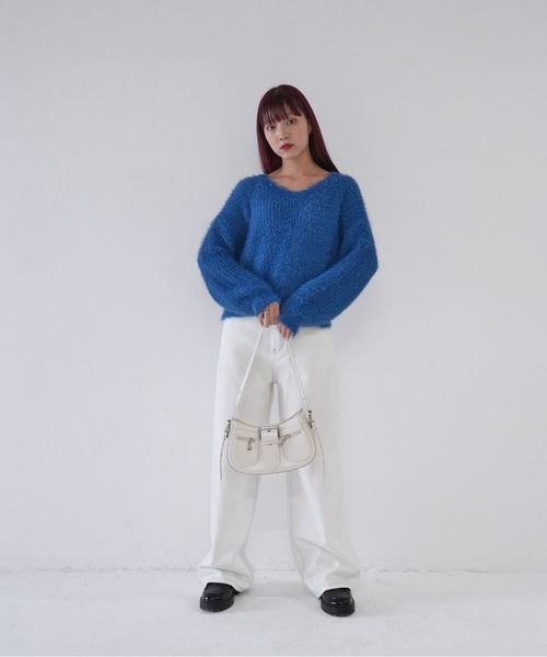Uenui(ウニュイ)の「【 cunii 】 fluffy feather knit pullover(ニット/セーター・レディース・ホワイト/ピンク/ブルー/ブラック/ライトブルー・FREE)」の20枚目の写真