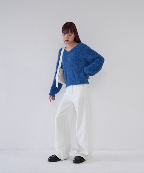Uenui(ウニュイ)の「【 cunii 】 fluffy feather knit pullover(ニット/セーター・レディース・ホワイト/ピンク/ブルー/ブラック/ライトブルー・FREE)」の21枚目の写真